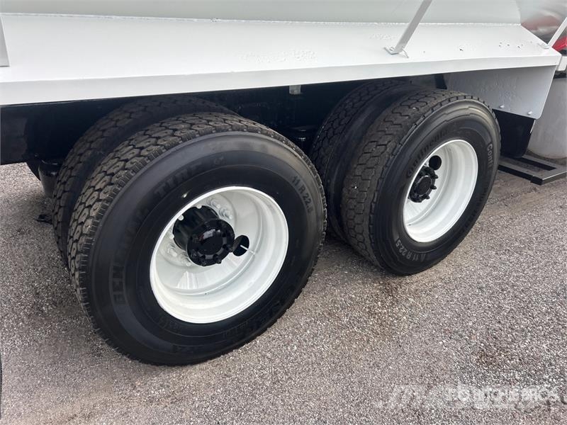 Peterbilt 385 Поливочные машины