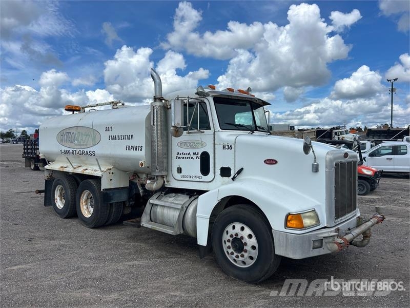 Peterbilt 385 صهاريج مياه