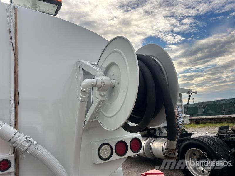 Peterbilt 385 Поливочные машины