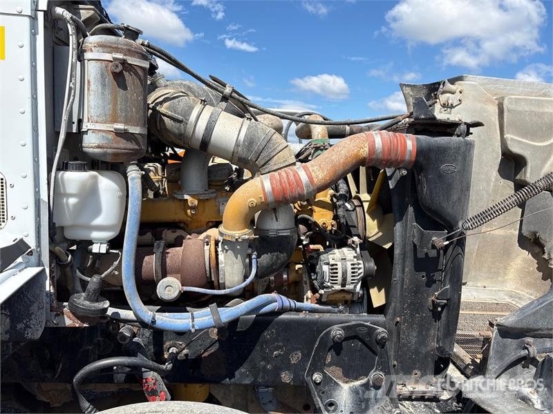 Peterbilt 385 6x4 Cab and Chassis Kabine in notranjost
