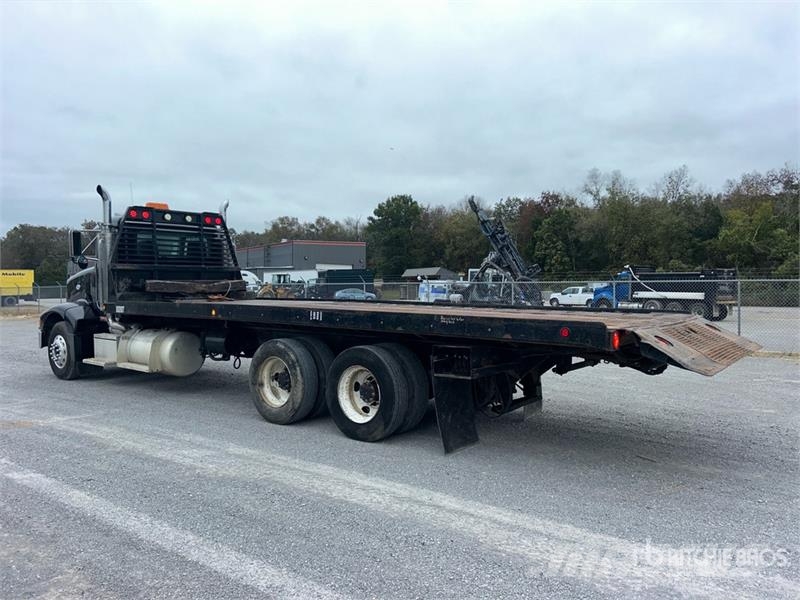 Peterbilt 385 6x4 Rollback Truck レッカー車