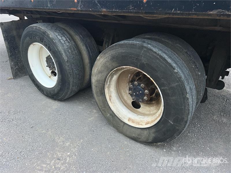 Peterbilt 385 6x4 Rollback Truck レッカー車