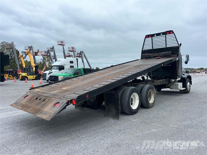 Peterbilt 385 6x4 Rollback Truck レッカー車