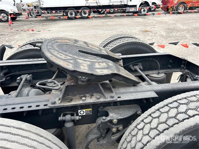 Peterbilt 386 Trekkers