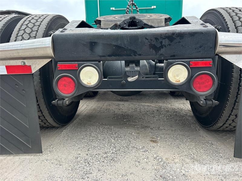 Peterbilt 386 Trekkers