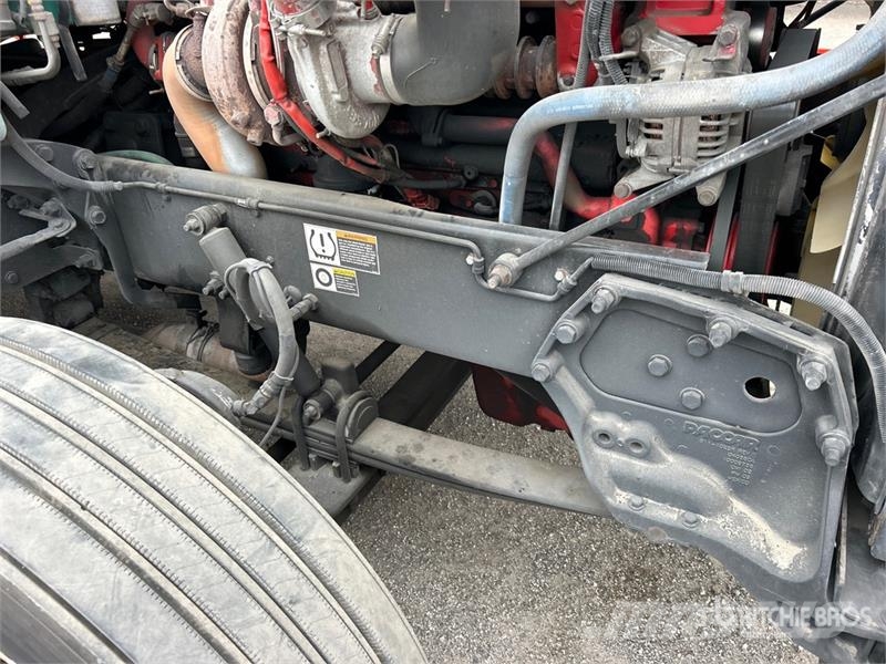Peterbilt 386 Trekkers