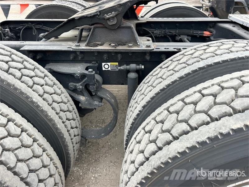Peterbilt 386 Trekkers