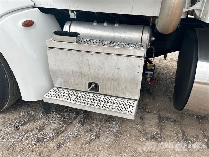 Peterbilt 386 Tracteur routier