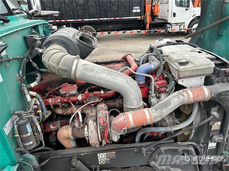Peterbilt 386 Trekkers