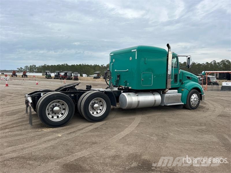 Peterbilt 386 Trekkers