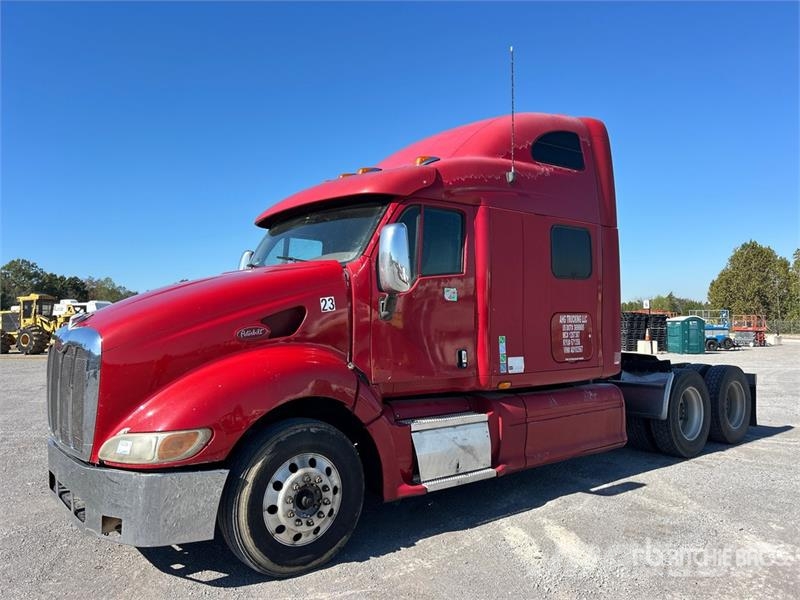 Peterbilt 387 中古トラクターヘッド | トレーラーヘッド