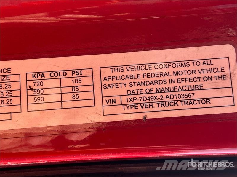 Peterbilt 387 中古トラクターヘッド | トレーラーヘッド
