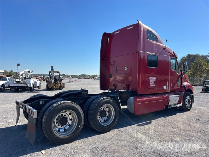 Peterbilt 387 中古トラクターヘッド | トレーラーヘッド
