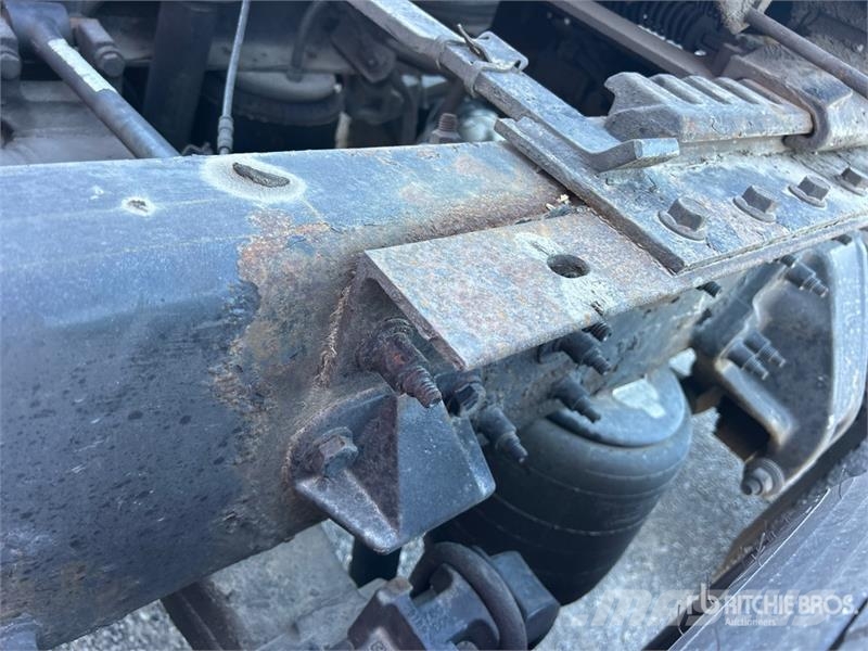 Peterbilt 387 中古トラクターヘッド | トレーラーヘッド