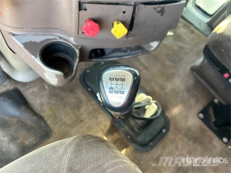 Peterbilt 387 8x4 Tri/A Sleeper Truck Tractor Sattelzugmaschinen