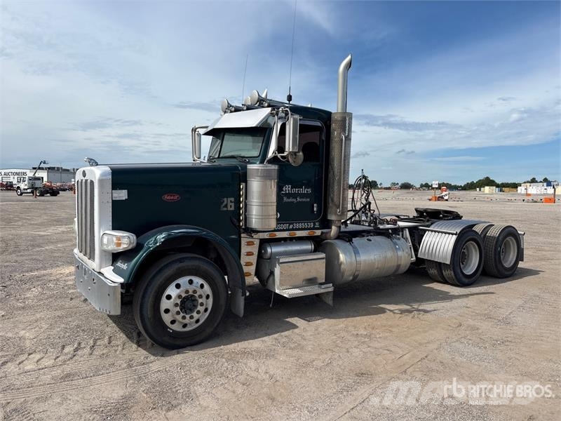 Peterbilt 388 Vlačilci
