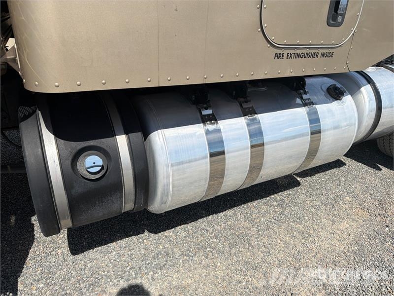 Peterbilt 388 Trekkers