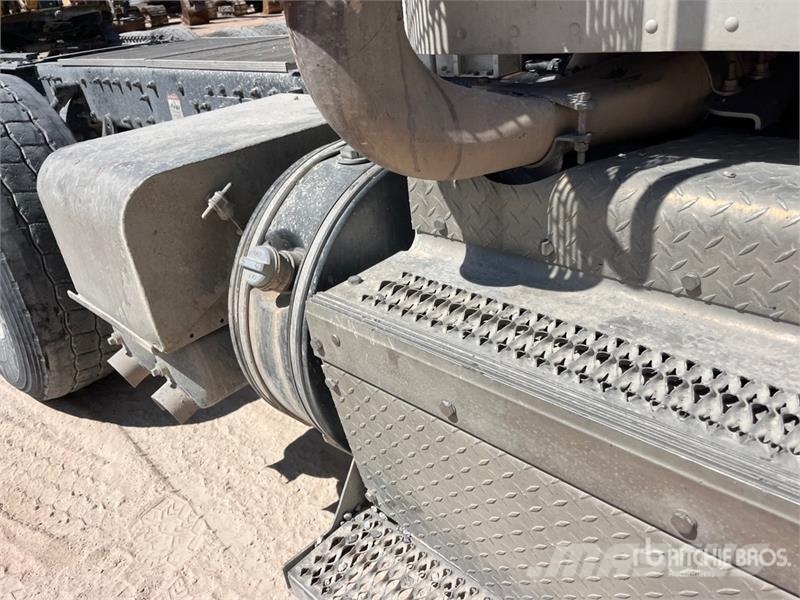Peterbilt 388 وحدات الجر