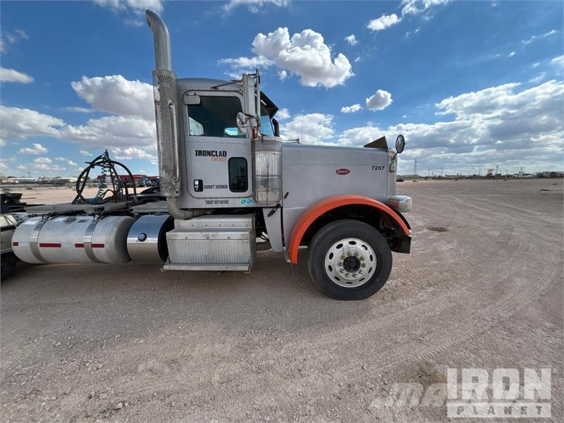 Peterbilt 388 Vlačilci