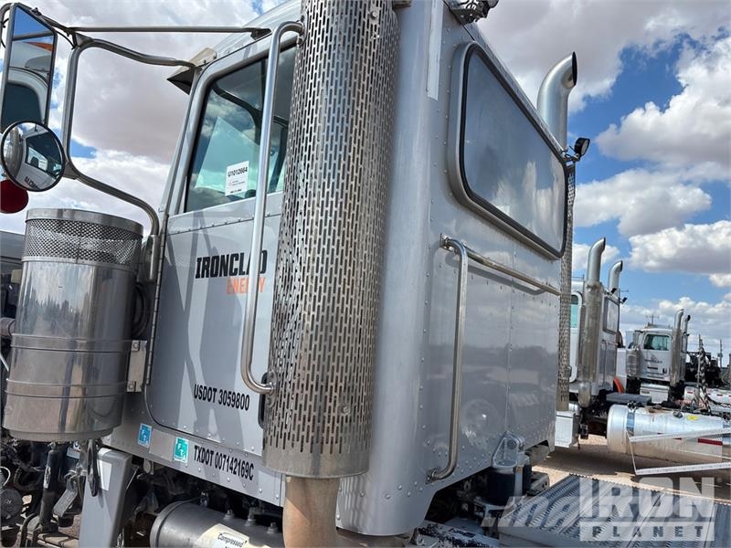 Peterbilt 388 Vlačilci