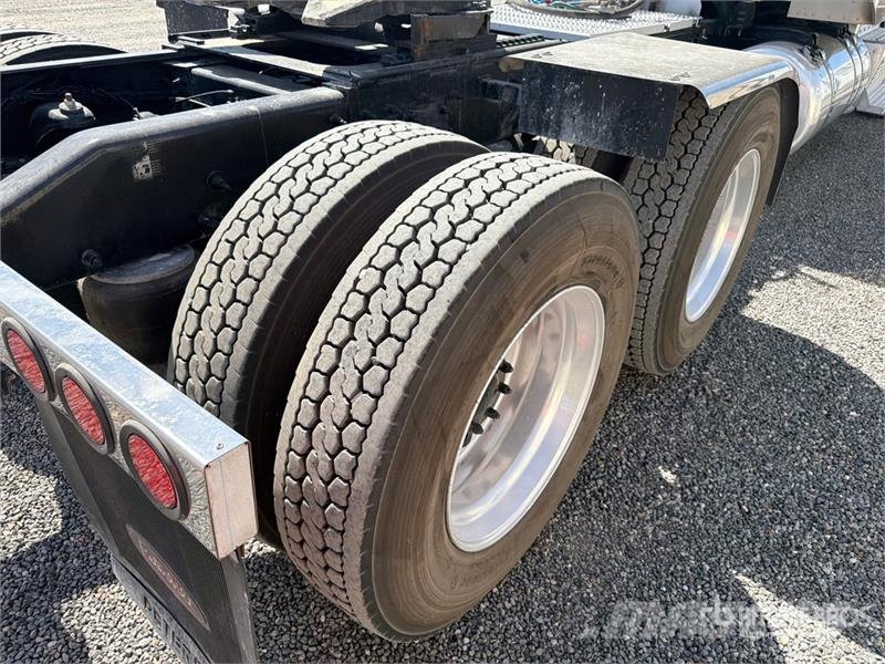 Peterbilt 388 Trekkers