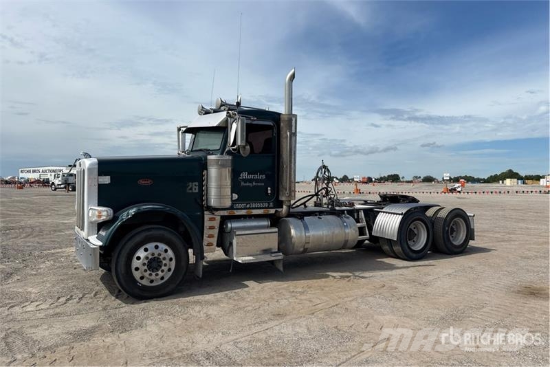 Peterbilt 388 Vlačilci