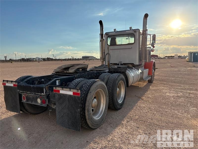 Peterbilt 388 Vlačilci