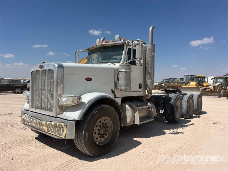 Peterbilt 388 وحدات الجر