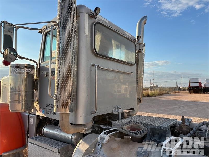 Peterbilt 388 Vlačilci