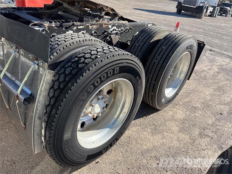 Peterbilt 388 Vlačilci