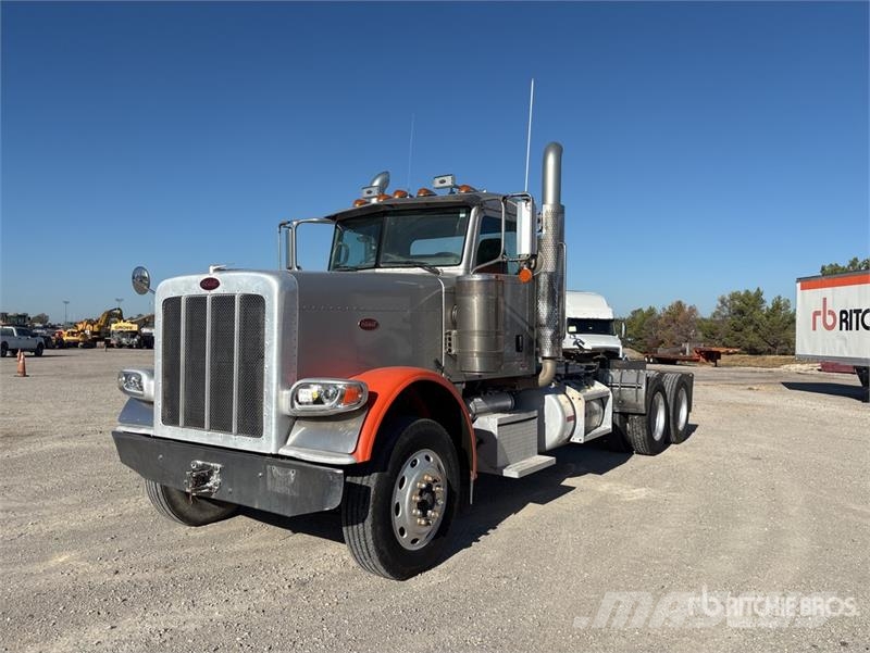 Peterbilt 388 Vlačilci