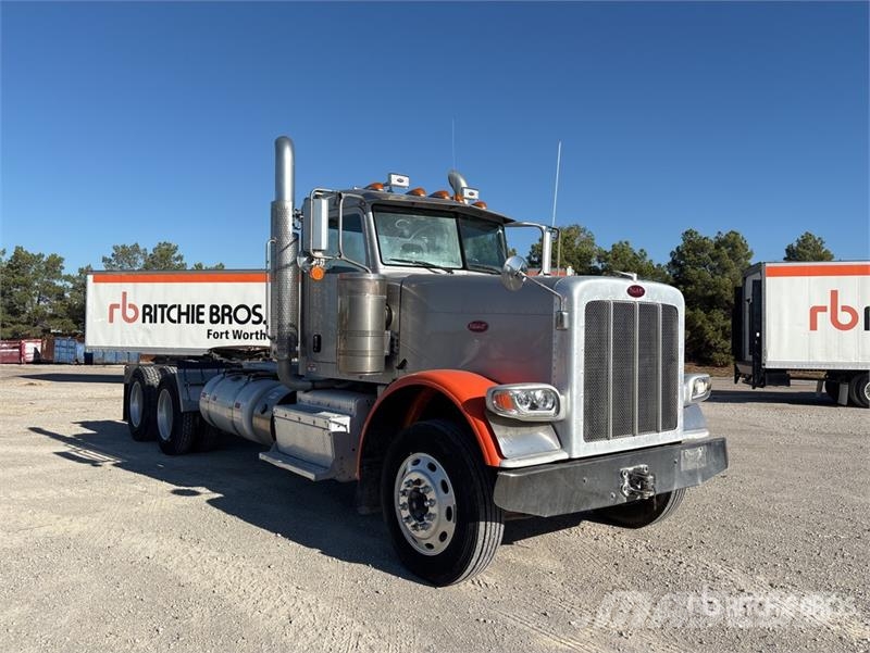 Peterbilt 388 Vlačilci
