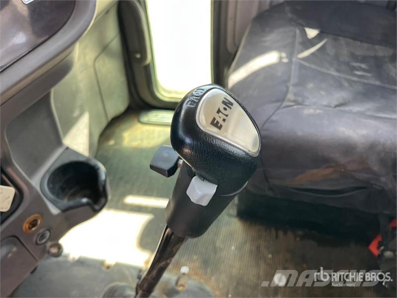Peterbilt 388 وحدات الجر