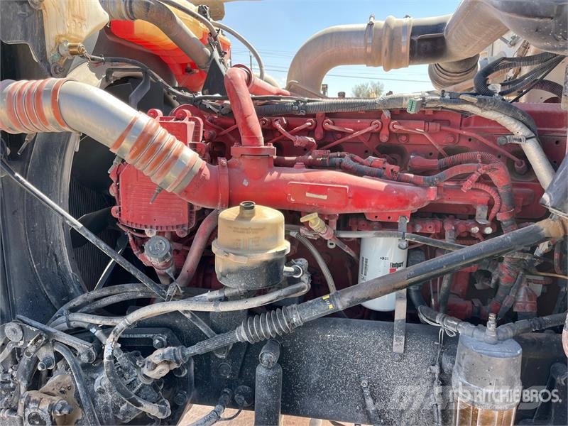 Peterbilt 388 وحدات الجر