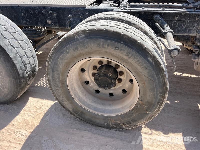 Peterbilt 388 وحدات الجر