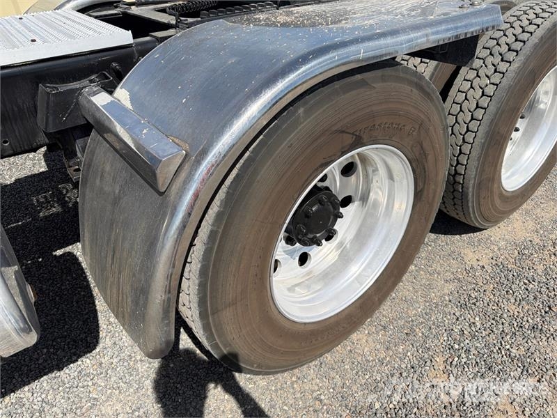 Peterbilt 388 Trekkers