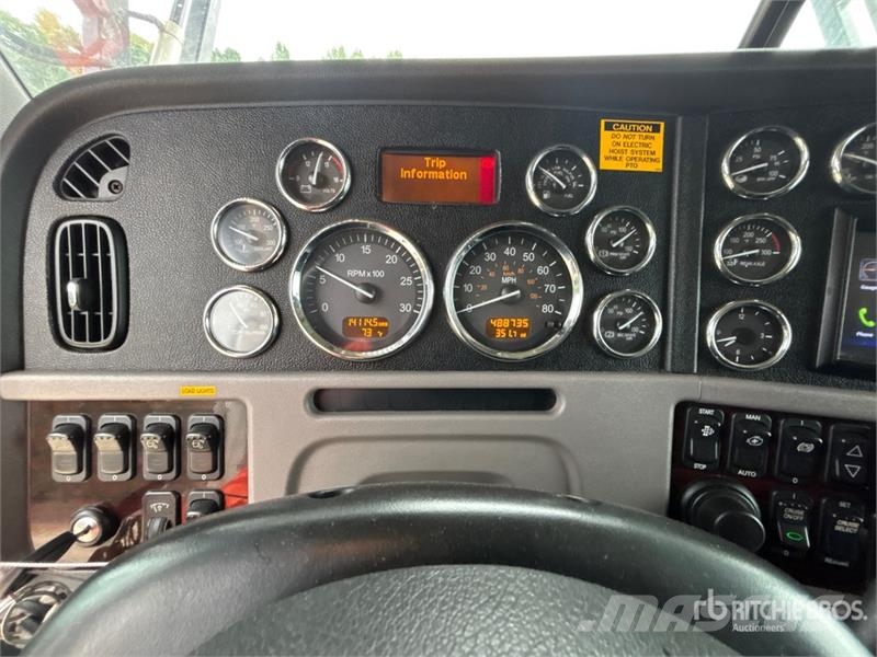 Peterbilt 389 Evakuatori