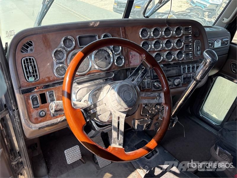 Peterbilt 389 中古トラクターヘッド | トレーラーヘッド