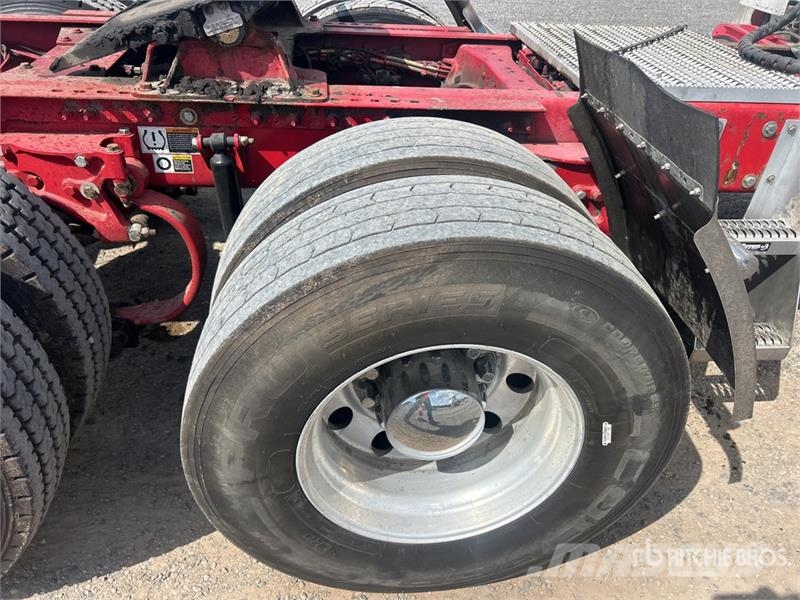 Peterbilt 389 Tractor Units