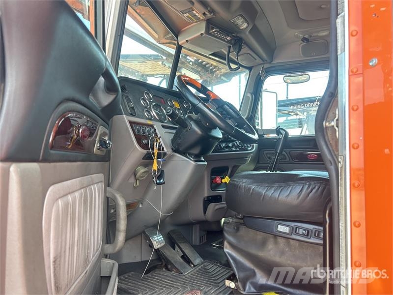 Peterbilt 389 Автовозы