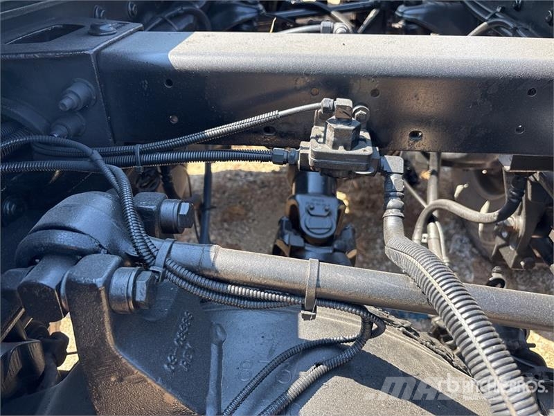 Peterbilt 389 中古トラクターヘッド | トレーラーヘッド