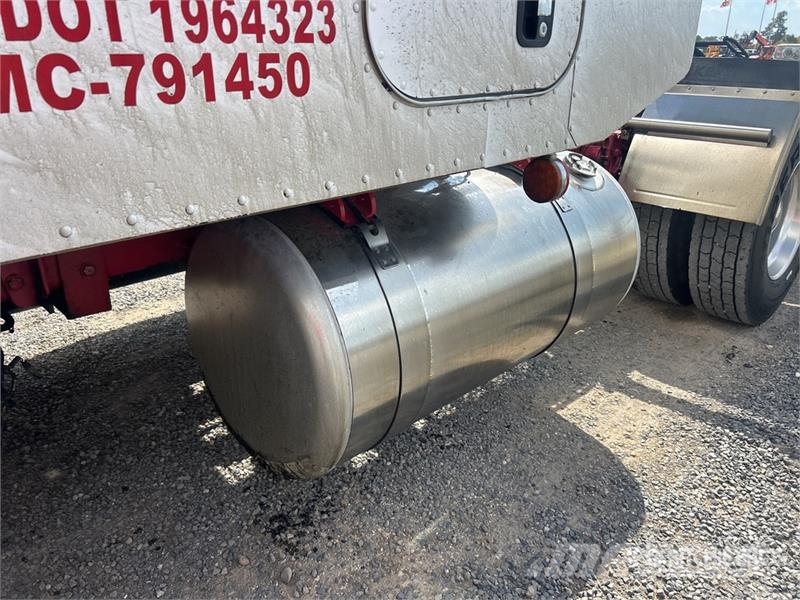 Peterbilt 389 Tractor Units