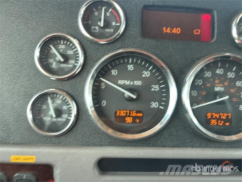 Peterbilt 389 Автовозы