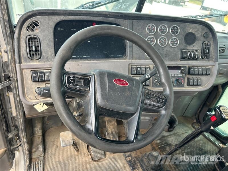 Peterbilt 389 Vilcēji