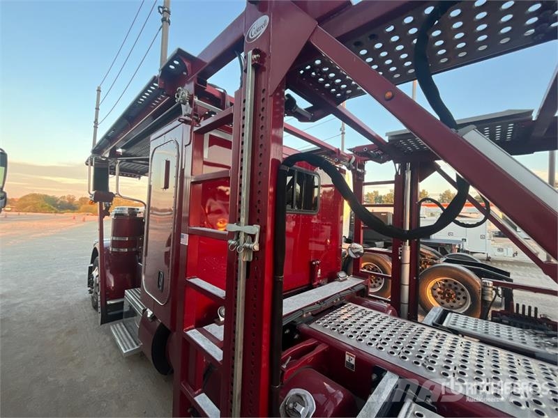 Peterbilt 389 Autotransporter