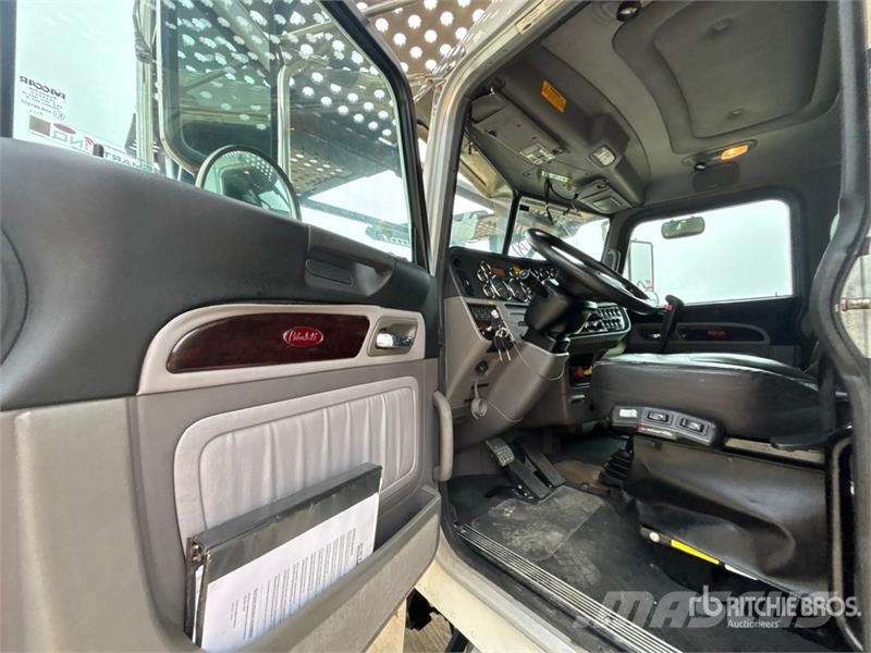 Peterbilt 389 Evakuatori