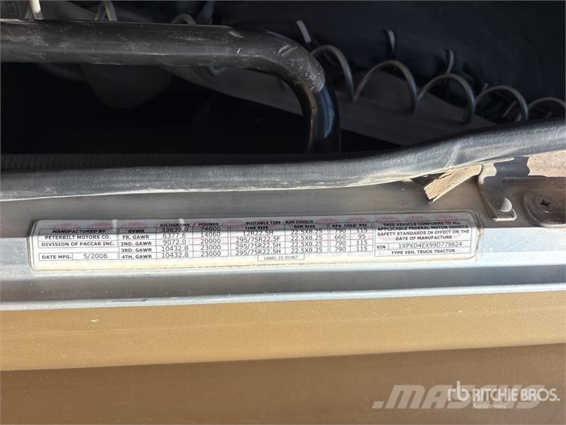 Peterbilt 389 中古トラクターヘッド | トレーラーヘッド