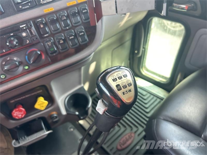Peterbilt 389 Автовозы