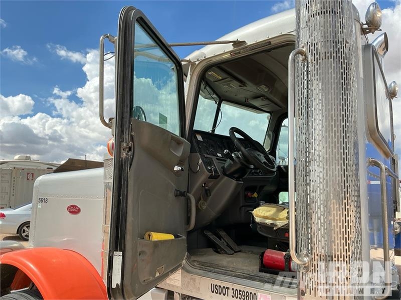 Peterbilt 389 Vlačilci
