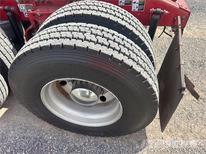 Peterbilt 389 Tractor Units